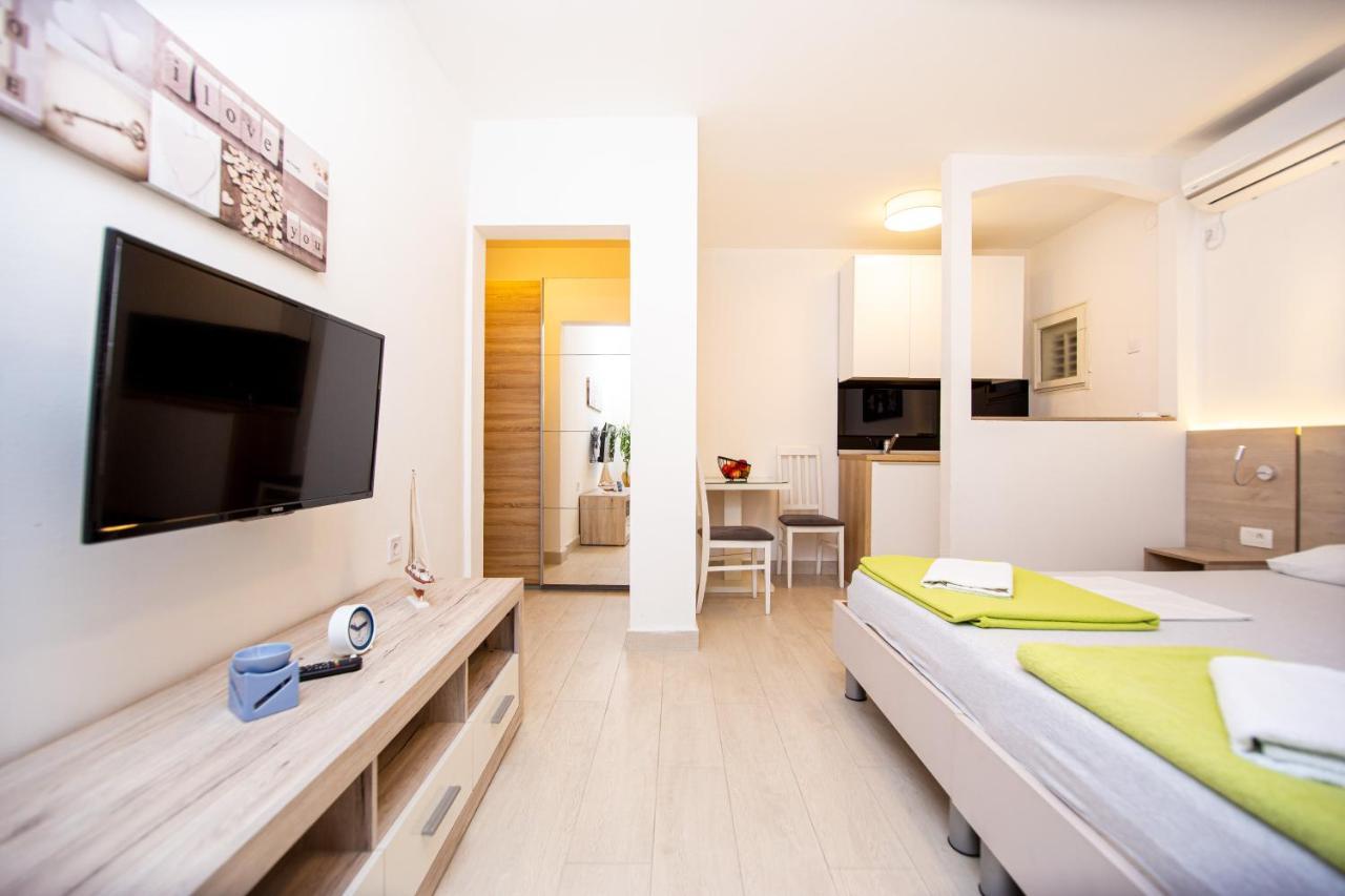 Apartment Novak บุดวา ภายนอก รูปภาพ