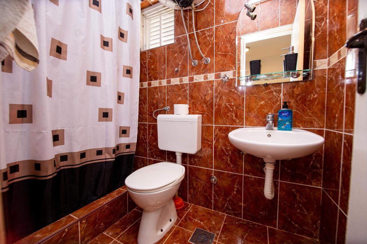 Apartment Novak บุดวา ภายนอก รูปภาพ